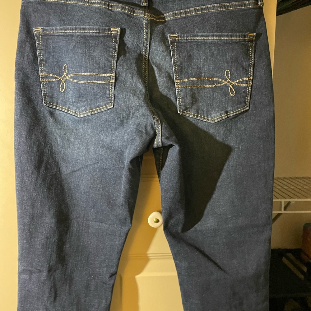Jeans - Picture 2 of 4